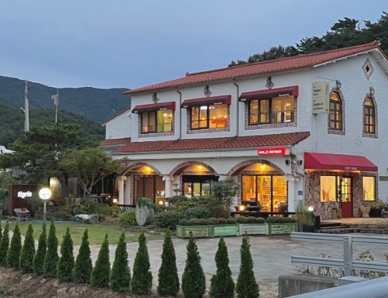 [경남 진주] 카페 티그리스 이미지