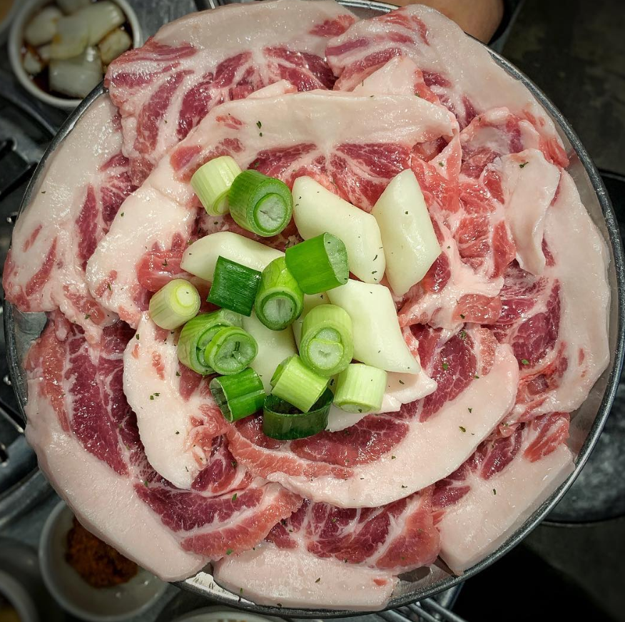 디너의여왕 - [서울 관악구] 입소문이 자자한 연탄주먹고기 0차 디너의여왕 - [서울 관악구] 입소문이 자자한  연탄주먹고기 0차