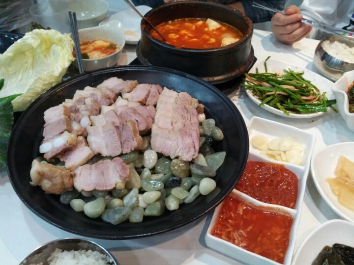 디너의여왕 - 황금족발 - 의왕시 내손동 한식 족발 보쌈 추천맛집