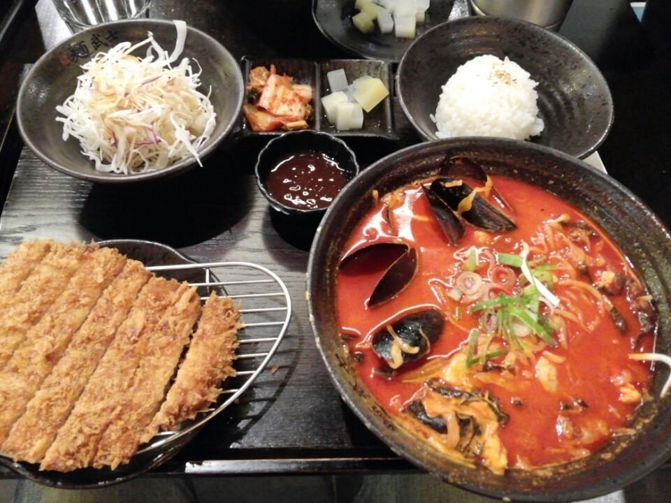 디너의여왕 - 멘무샤 가산디지털단지점 - 금천구 가산동 일식 일본식라면 추천맛집