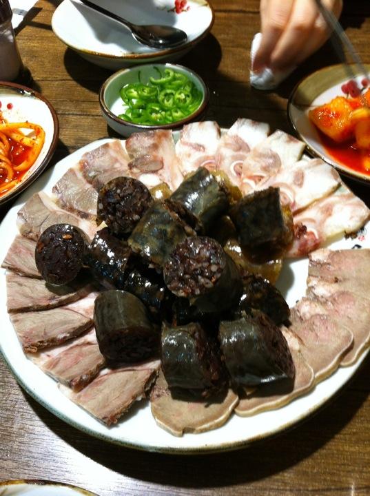 디너의여왕 - 신의주찹쌀순대 여의도백화점 - 영등포구 여의도동 한식 순대 순대국 추천맛집