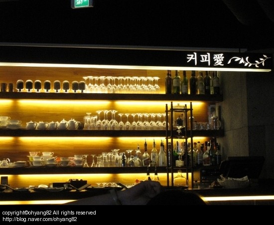 디너의여왕 - 갤러리 | 커피애 콩나물이 빠지다 - 중구 명동2가 카페 디저트 카페 추천맛집