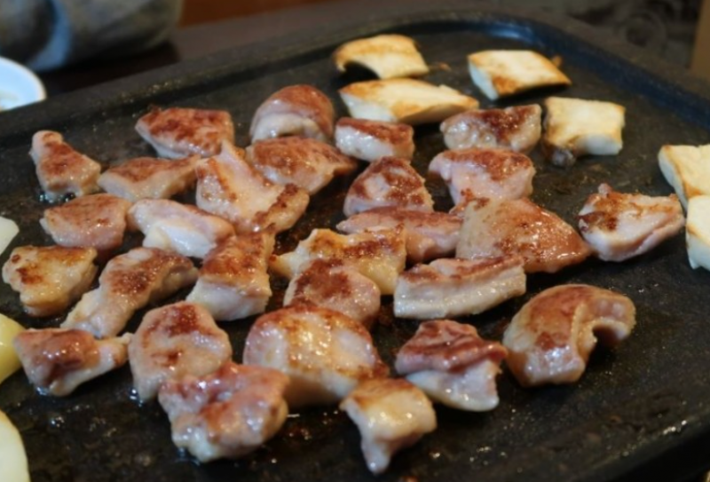 디너의여왕 - [서울 마포] 맛좋고 잡내없이 고소한 곱창 1차 디너의여왕 - [서울 마포]  맛좋고 잡내없이 고소한 곱창 1차