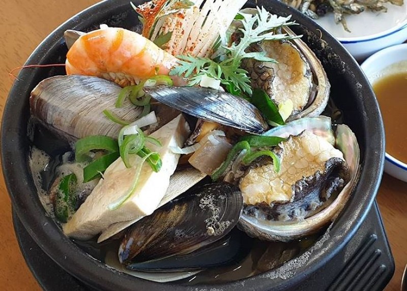 디너의여왕 - [제주 서귀포] 맛있는 전복뚝배기 32767차 디너의여왕 - [제주 서귀포]  맛있는 전복뚝배기 32767차