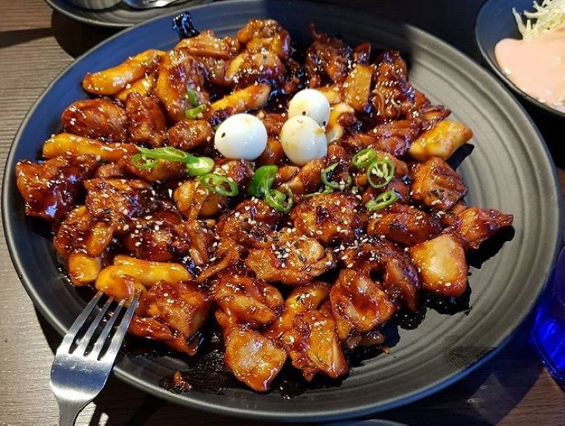 디너의여왕 - [서울 동대문] 맛있고 양이 푸짐한 치즈불닭 32767차 디너의여왕 - [서울 동대문]  맛있고 양이 푸짐한 치즈불닭 32767차