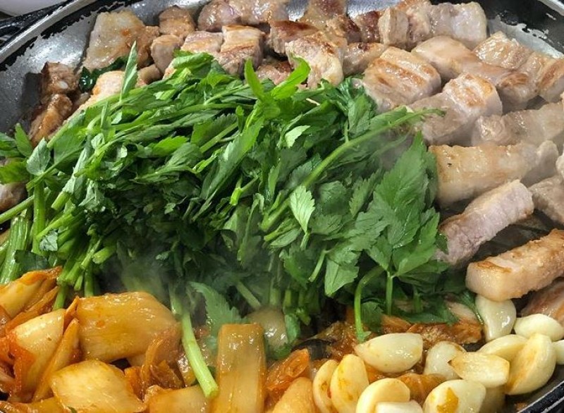 디너의여왕 - [경기 안성] 맛 좋은 미나리삼겹살 32767차 디너의여왕 - [경기 안성]  맛 좋은 미나리삼겹살 32767차