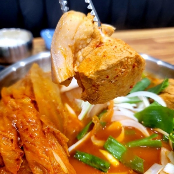 디너의여왕 - [부산 기장] 사랑담은묵은지찜찌개 정관점 1차