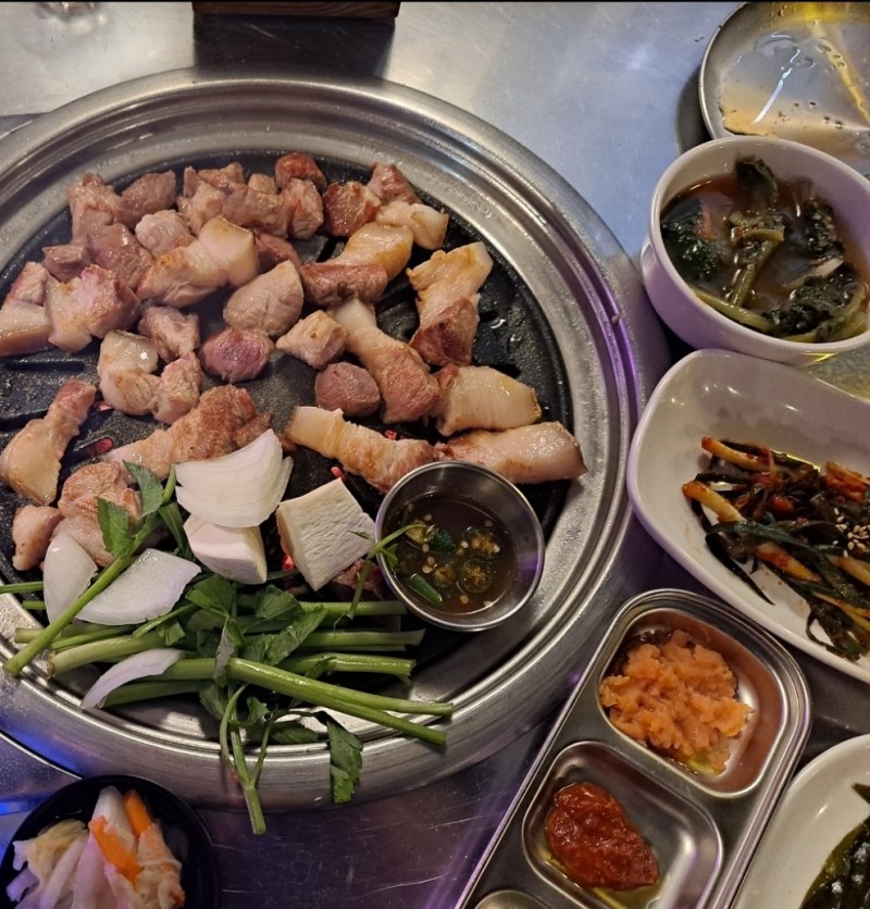 디너의여왕 - [충북 청주] 홍대먹고기 1차