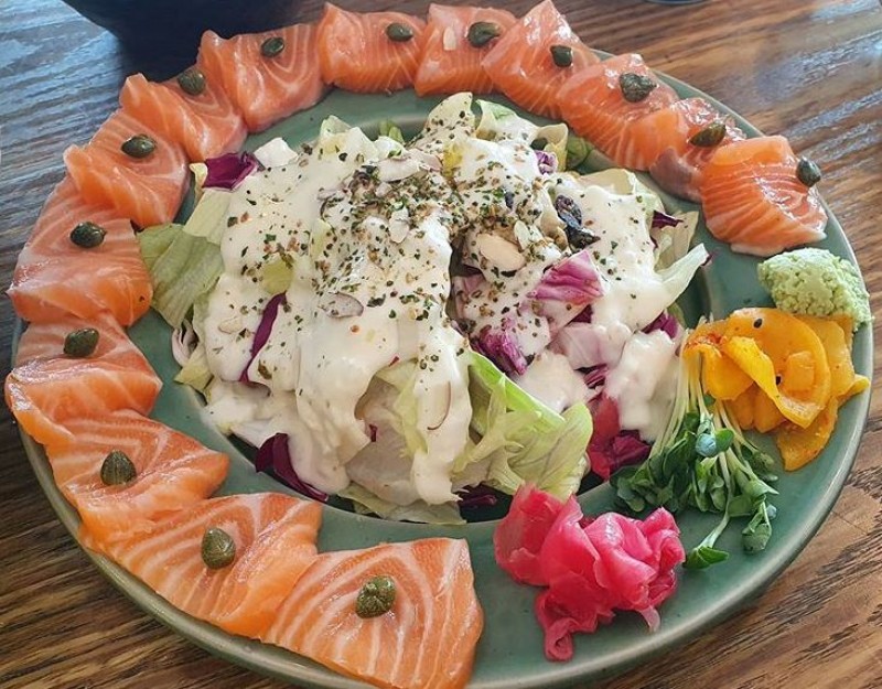디너의여왕 - [경기 파주] 입안 한가득 행복한 맛 연어샐러드 1차
