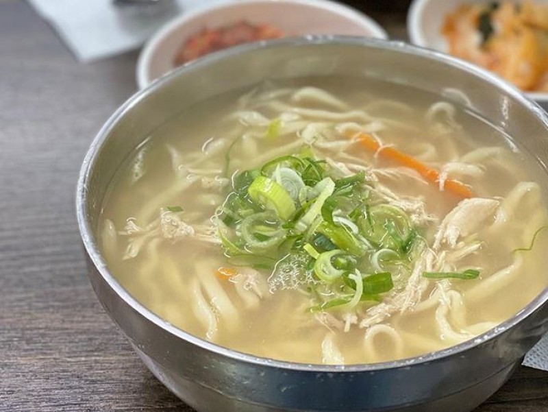 디너의여왕 - [경남 창원] 팔팔끓여 감칠맛이 두배인 닭국수 1차