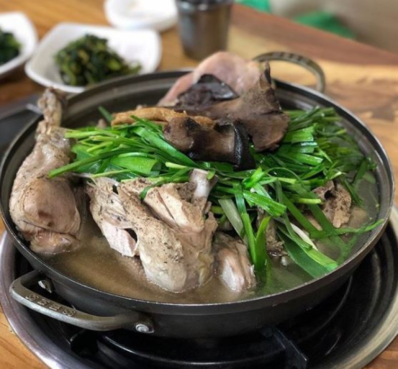 디너의여왕 - [경기 성남] 뽀얗게 우려낸 닭백숙 1차