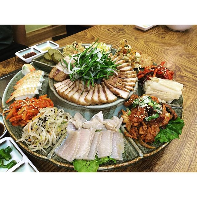 디너의여왕 - 갤러리 | 다온 황제해물문어보쌈 - 서구 연희동 추천맛집 디너의여왕 - 갤러리 | 다온 황제해물문어보쌈 - 서구 연희동  추천맛집