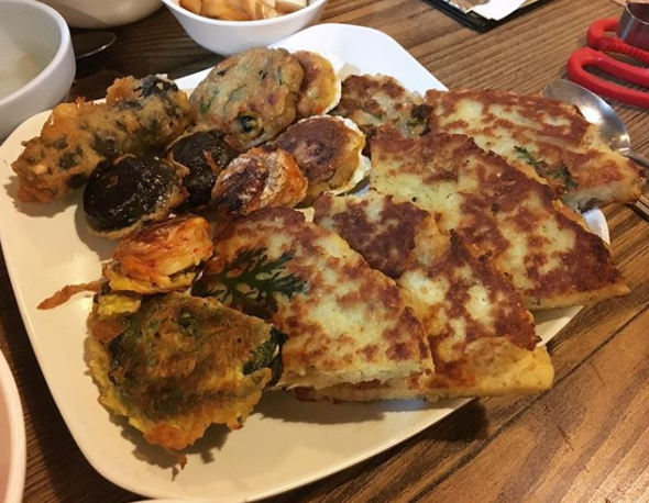 디너의여왕 - 갤러리 | 청학동부침개 - 마포구 공덕동 음식점 한식 추천맛집