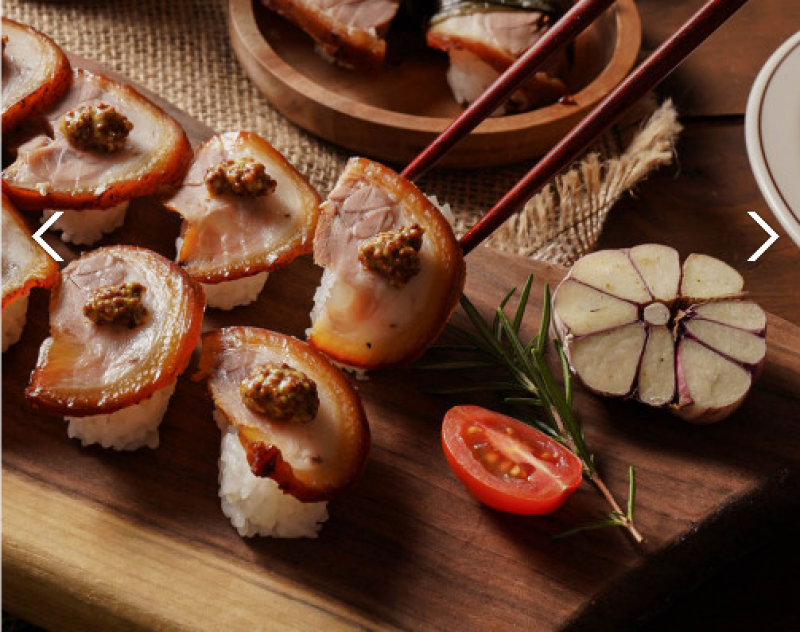 디너의여왕 - [배송] 빛고을푸드 순살족발초밥세트 족발300g+초밥10pc+생와사비10g+명이나물160g 1차