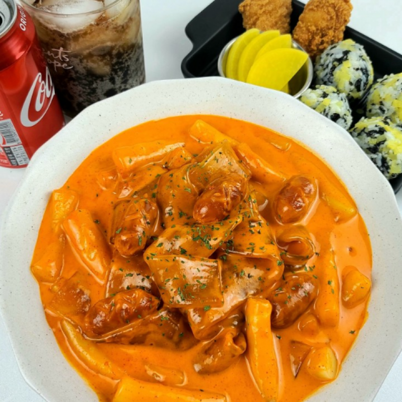 디너의여왕 - [배송] 두남자의식탐 로제떡볶이 1.5~2인분 1차