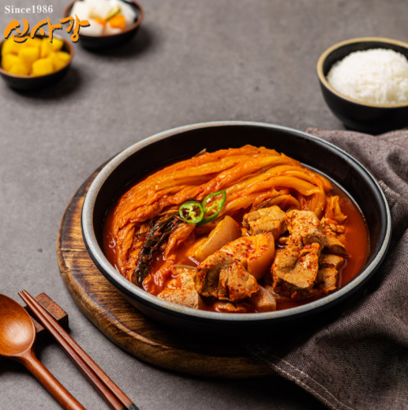 디너의여왕 - [다빈치스타일] 신사강 돼지고기 김치찜 밀키트 7차
